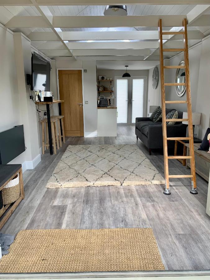 The Nest Hotel Sway Luaran gambar