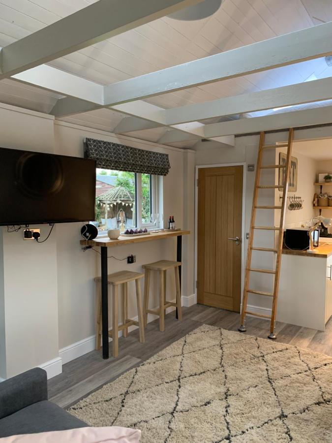 The Nest Hotel Sway Luaran gambar